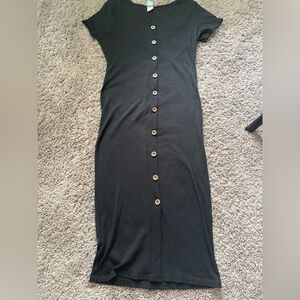 Cute body con, but I’m trying to get in my new summer stuff so it gotta go